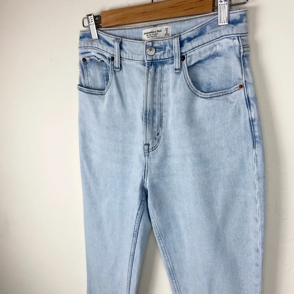 Abercrombie & Fitch Slim Straight Ultra High-Rise Jean